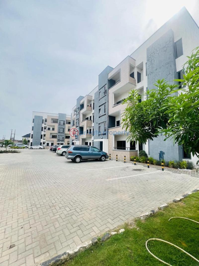 2 bedroom Block Of Flats For Sale Surulere Lagos - 0