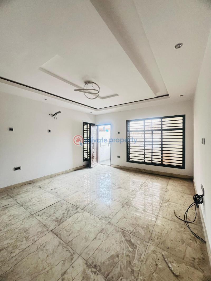 2 bedroom Block Of Flats For Sale Surulere Lagos - 5