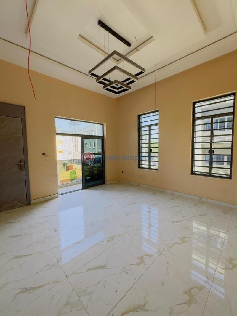 2 bedroom Block Of Flats For Sale Opebi Ikeja Lagos - 13