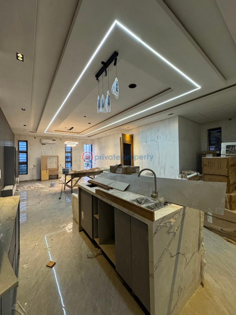 3 bedroom Block Of Flats For Sale Exquisitely Built 3 And 4 Bedroom Apartment And Penthouse With Bq, Pool, Gym And Elevator, Shonibare Estate Shonibare Estate Maryland Lagos - 4