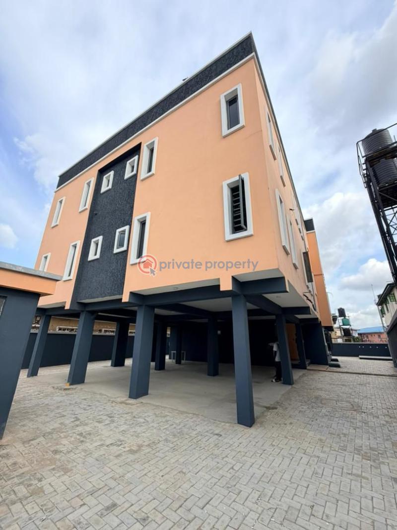 3 bedroom Flat & Apartment For Sale Gbagada Lagos - 10