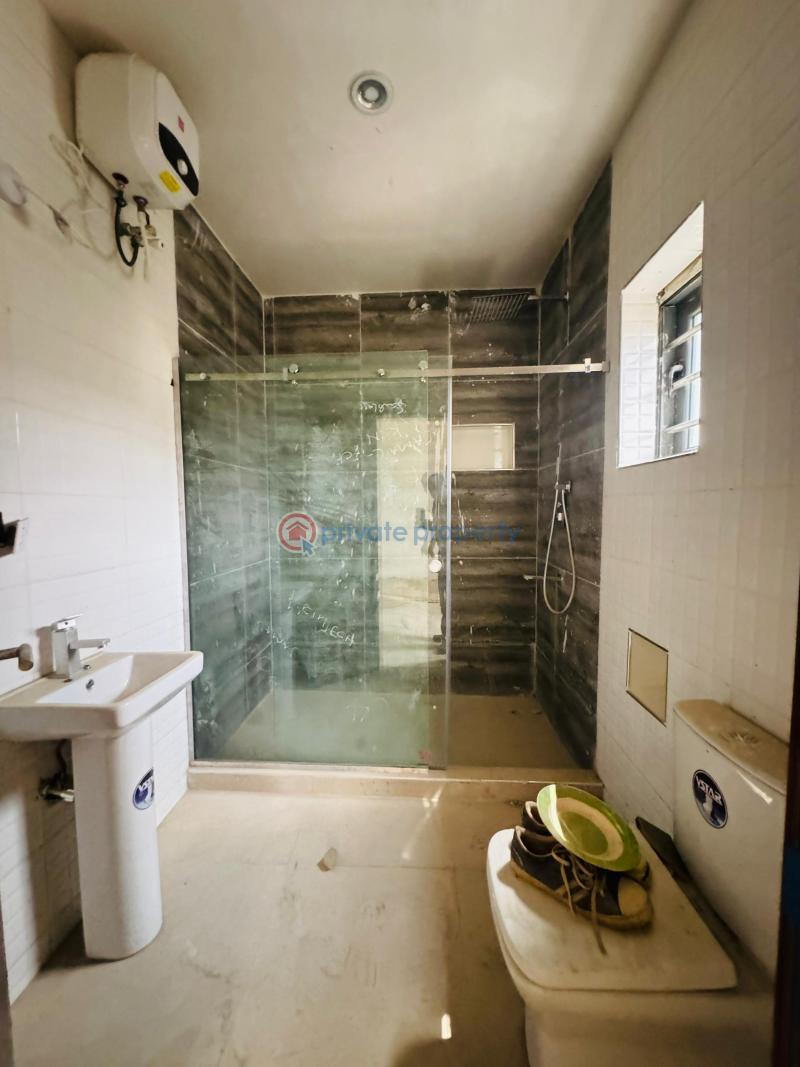 3 bedroom Flat & Apartment For Sale Gbagada Lagos - 12