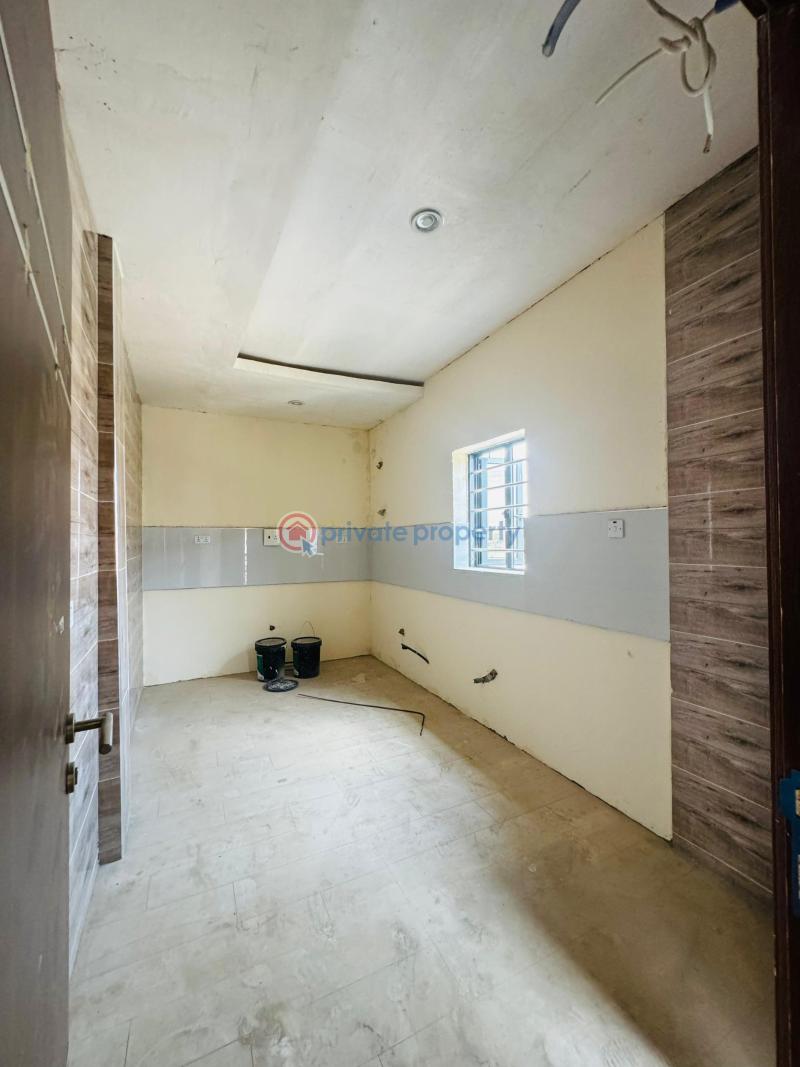 3 bedroom Flat & Apartment For Sale Gbagada Lagos - 4