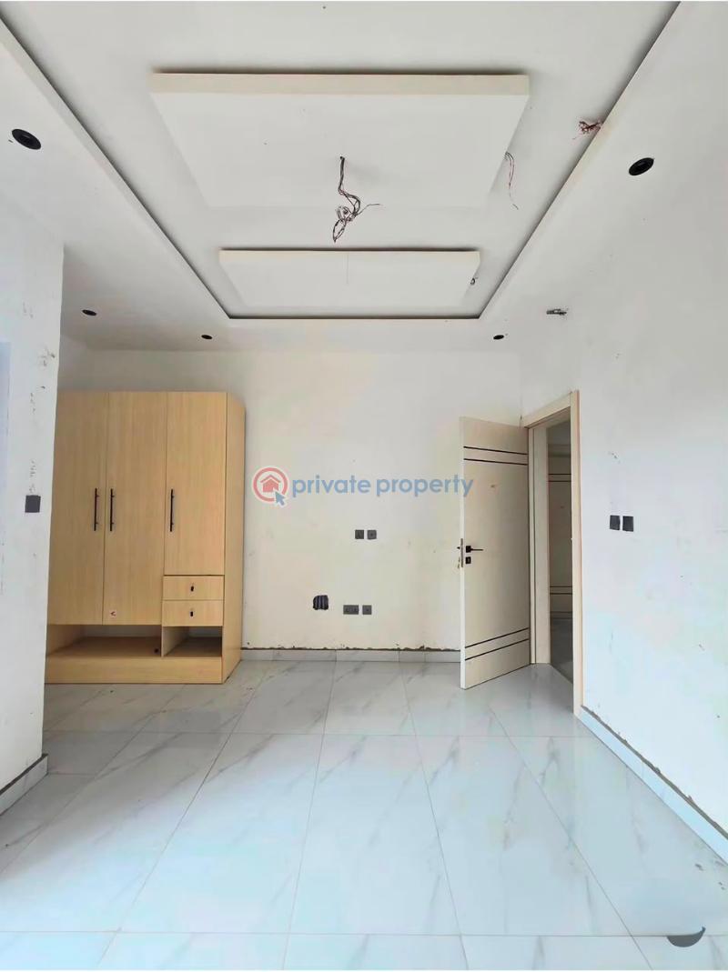 3 bedroom Flat & Apartment For Sale Maryland Ikeja Lagos - 1