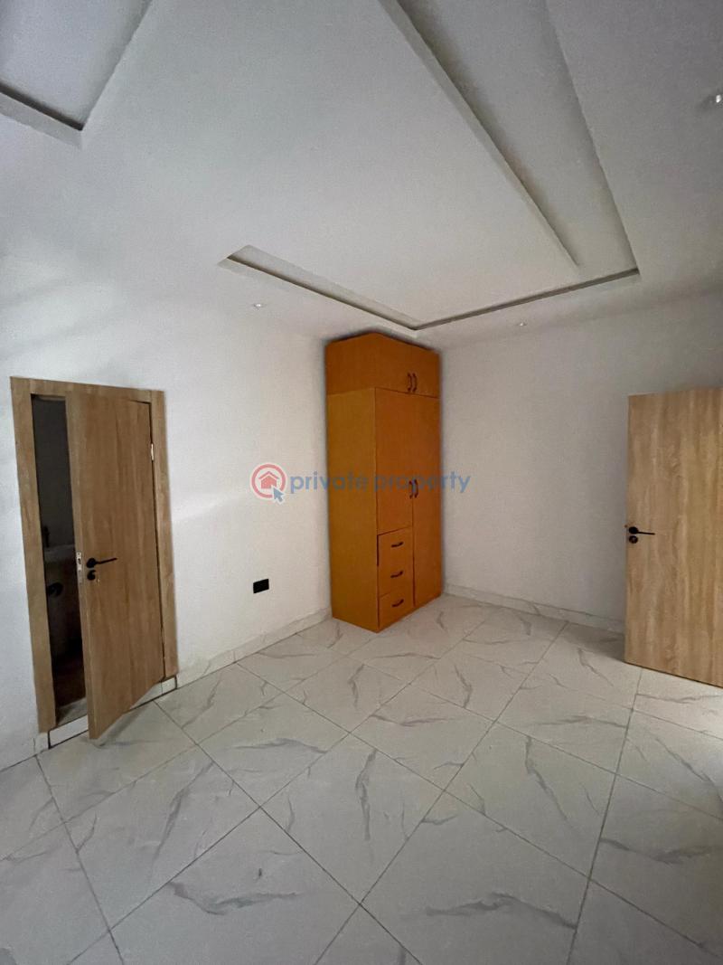 3 bedroom Block Of Flats For Sale Aguda  Surulere Lagos - 8