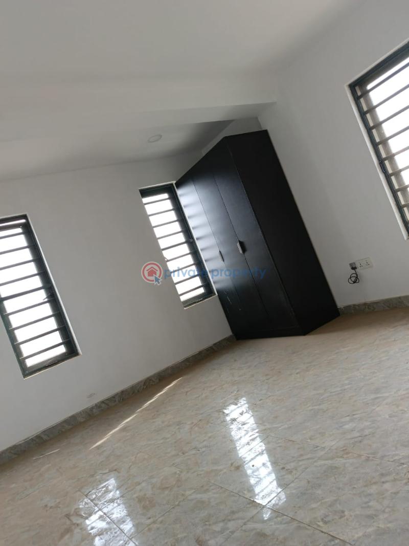 3 bedroom Block Of Flats For Sale Soluyi Gbagada Lagos - 7