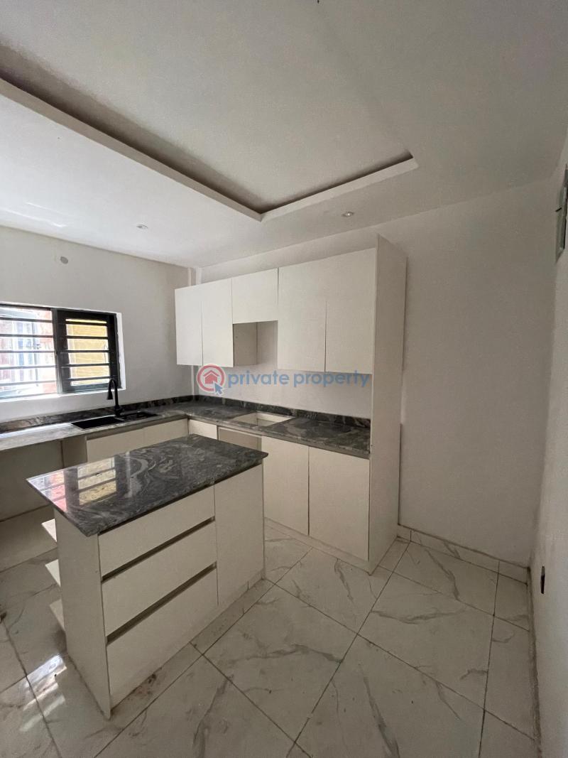 3 bedroom Block Of Flats For Sale Aguda  Surulere Lagos - 12