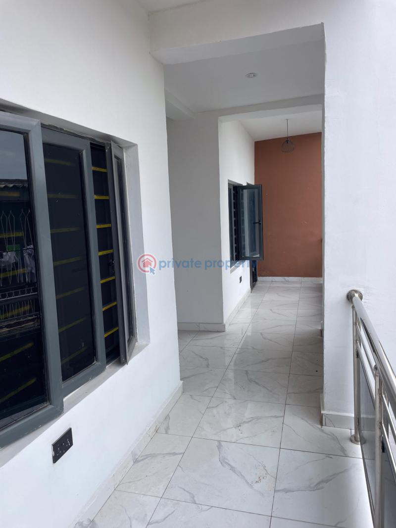 3 bedroom Block Of Flats For Sale Aguda  Surulere Lagos - 10