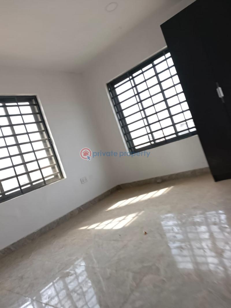 3 bedroom Block Of Flats For Sale Soluyi Gbagada Lagos - 6