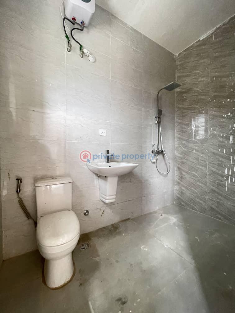 3 bedroom Block Of Flats For Sale Surulere Lagos - 2