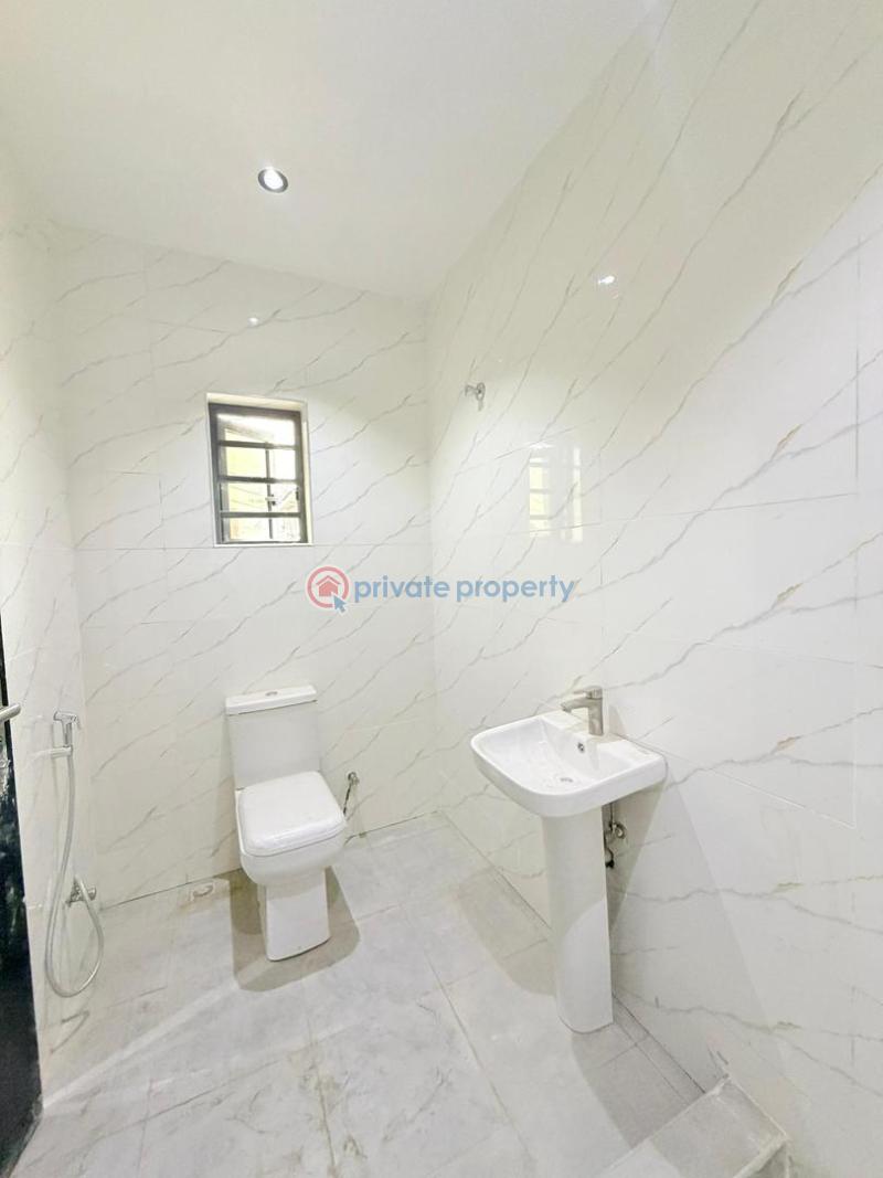 3 bedroom Flat & Apartment For Sale Gbagada Lagos - 11