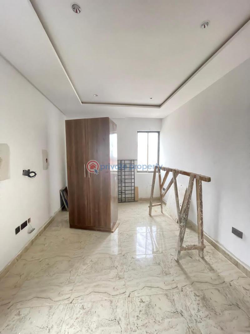 3 bedroom Block Of Flats For Sale Surulere Lagos - 7