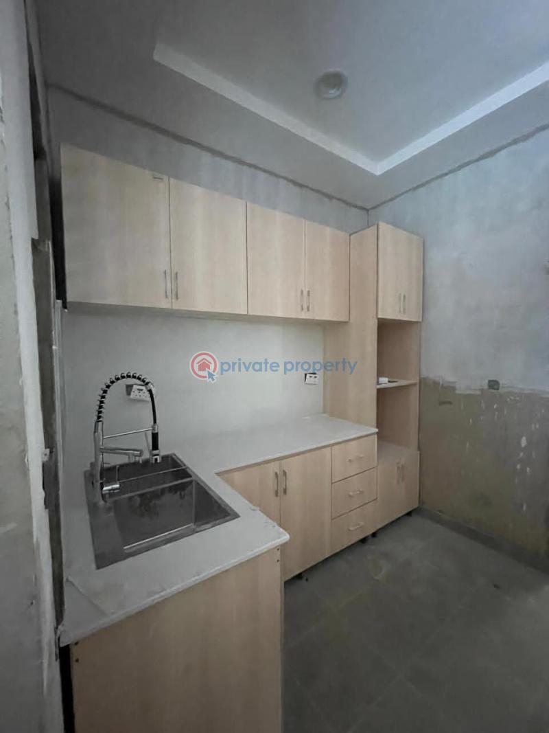 3 bedroom Block Of Flats For Sale Surulere Lagos - 4