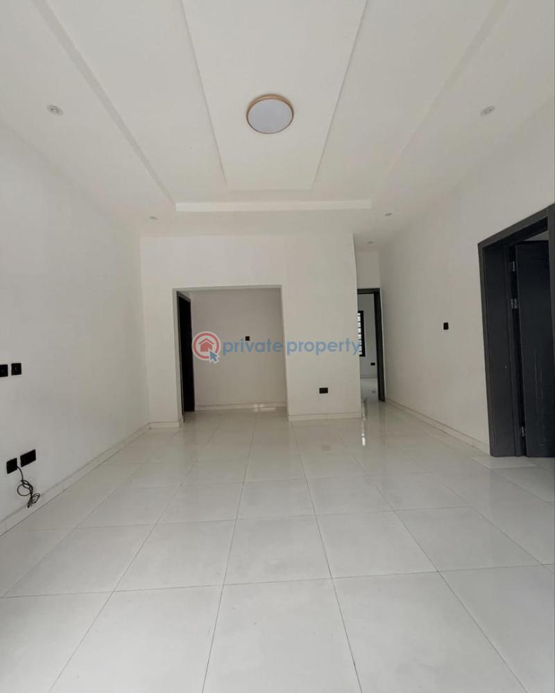3 bedroom Flat & Apartment For Sale Magodo Phase 2 Gra Kosofe/Ikosi Lagos - 2