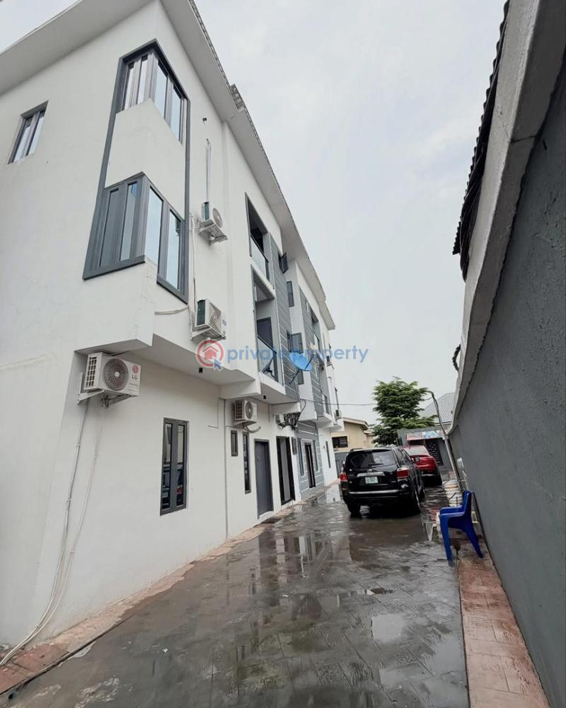 3 bedroom Flat & Apartment For Sale Magodo Phase 2 Gra Kosofe/Ikosi Lagos - 7