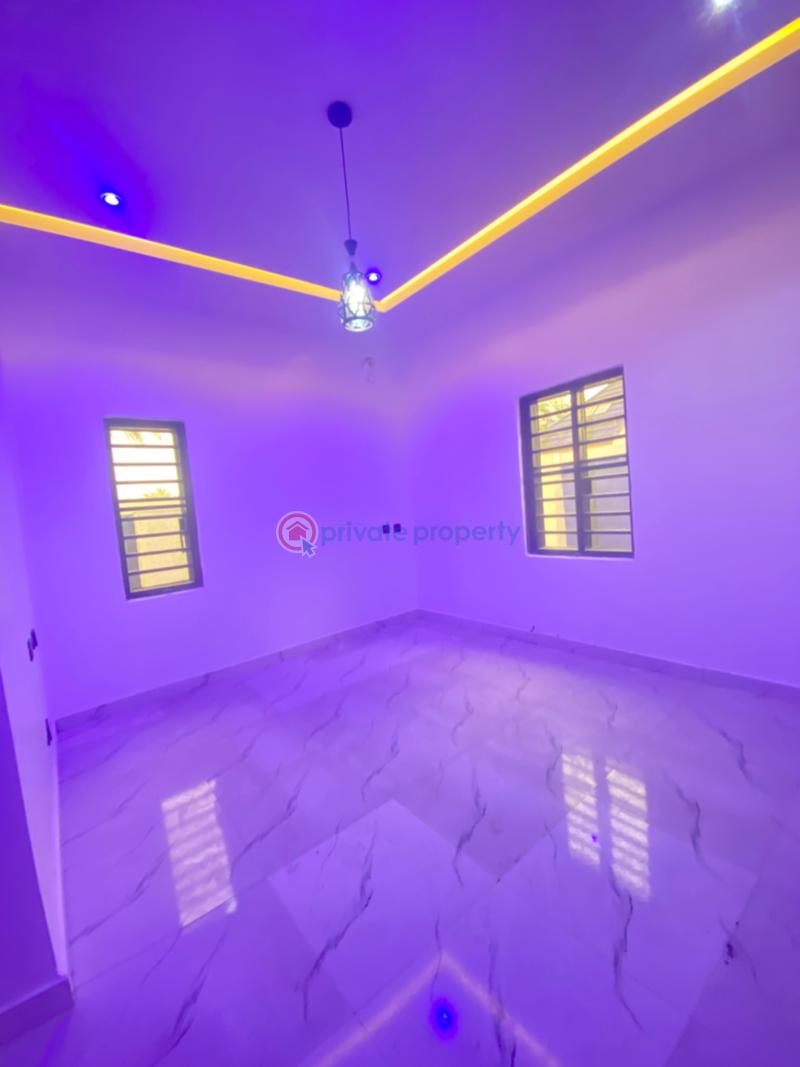 4 bedroom Detached Bungalow For Sale Umunyeali Spibat Area, Owerri, Imo State Owerri Imo - 12