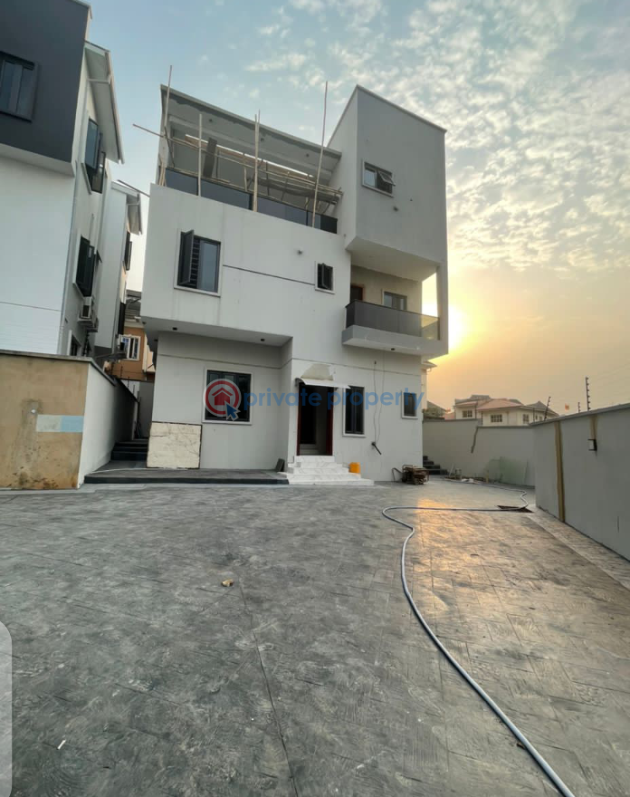 4 bedroom Detached Duplex For Sale Magodo Gra Phase 1 Magodo Kosofe/Ikosi Lagos - 0