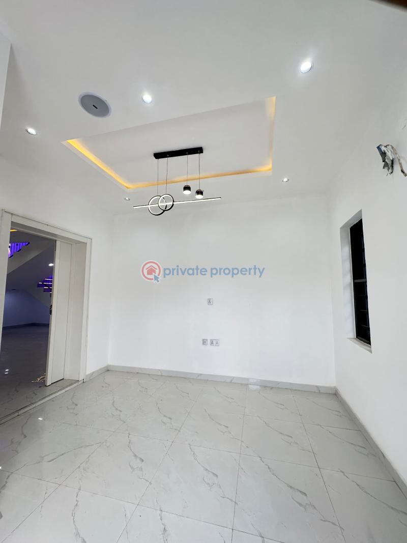 4 bedroom Detached Duplex For Sale Blue Gate Oluyole Estate Ibadan Oyo - 8