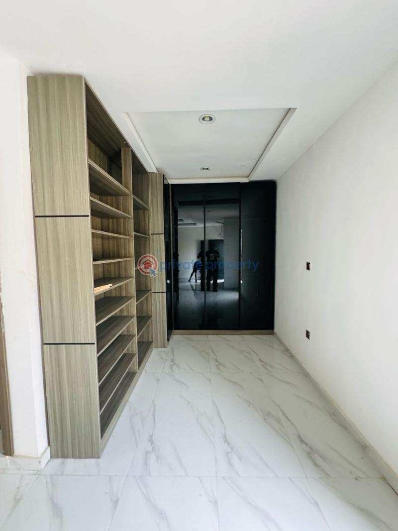 4 bedroom Detached Duplex For Sale Ogudu GRA Ojota Lagos - 12