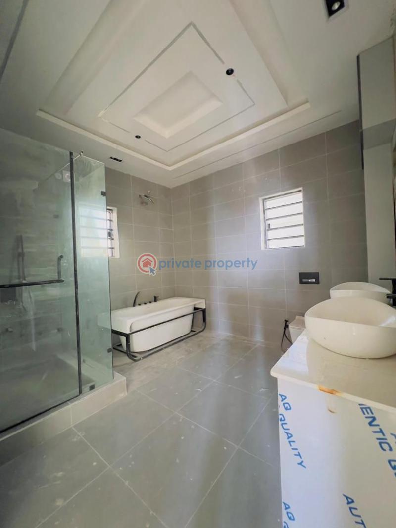 4 bedroom Detached Duplex For Sale Surulere Lagos - 2