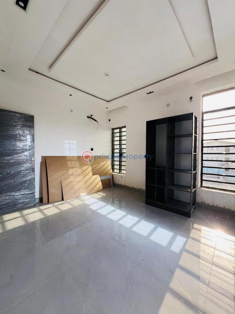 4 bedroom Detached Duplex For Sale Surulere Lagos - 12
