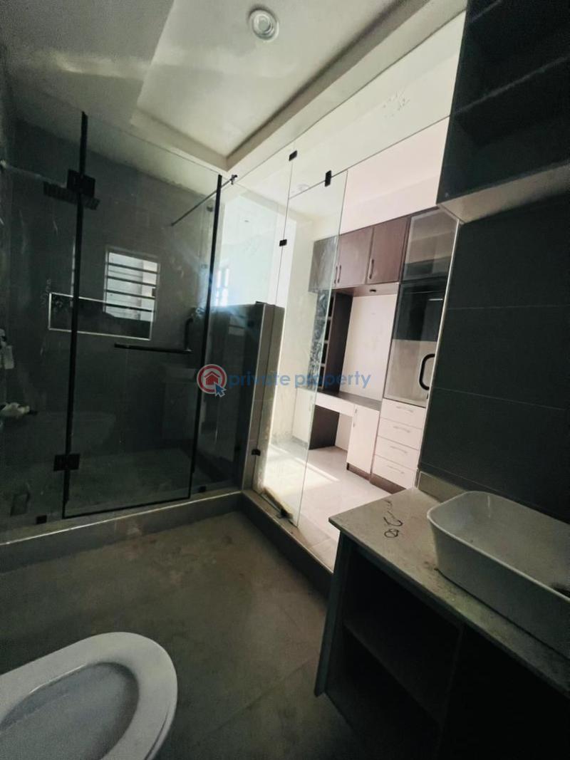 4 bedroom Detached Duplex For Sale Surulere Lagos - 10