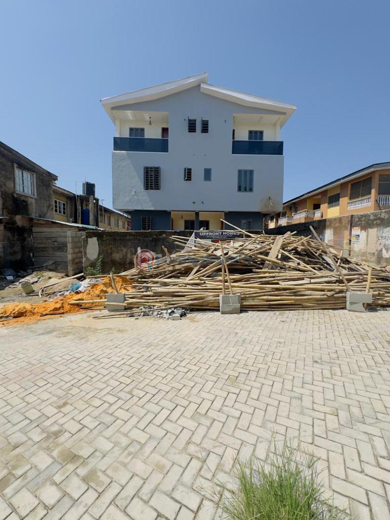 4 bedroom Semi detached Duplex For Sale Exquisitely Built 4 Bedroom Semi Detached Duplex Plus Bq In A Haven Estate Gbagada Lagos - 10