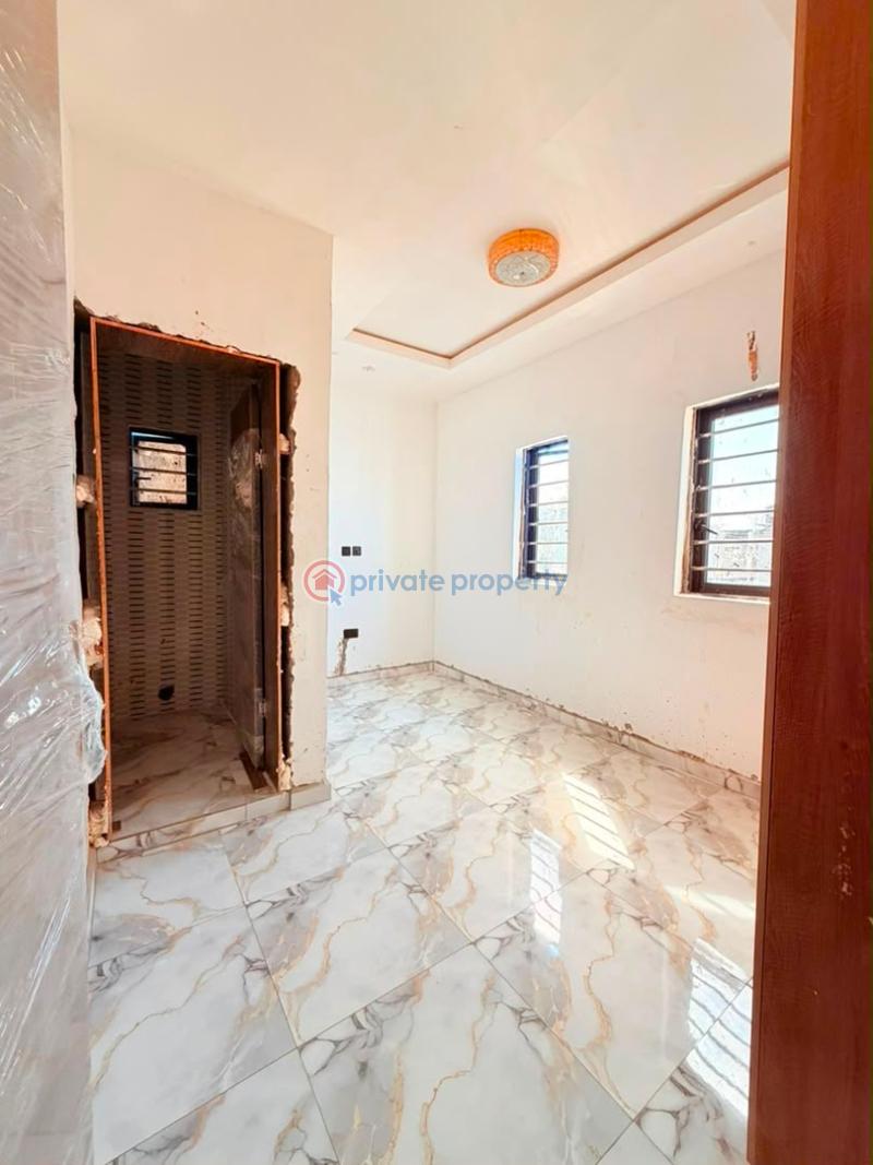 4 bedroom Semi detached Duplex For Sale Magodo Kosofe/Ikosi Lagos - 5