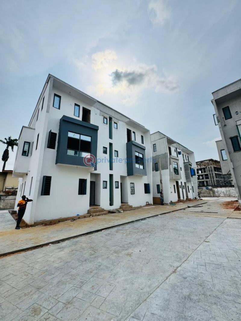 4 bedroom Semi detached Duplex For Sale Opebi Ikeja Lagos - 12