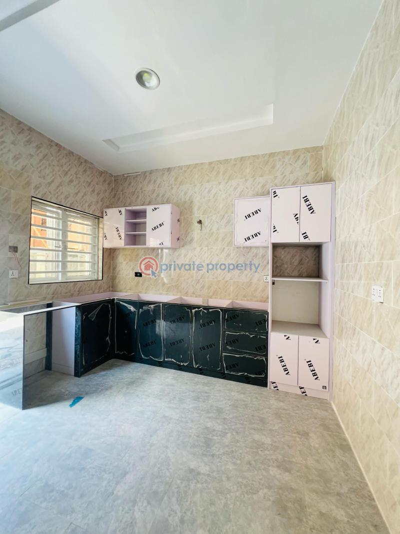Exquisitely built 4 bedroom semi detached duplex with bq in a pristine location - 4 4 bedroom Semi detached Duplex For Sale Anthony Maryland Anthony Village Maryland Lagos - 4