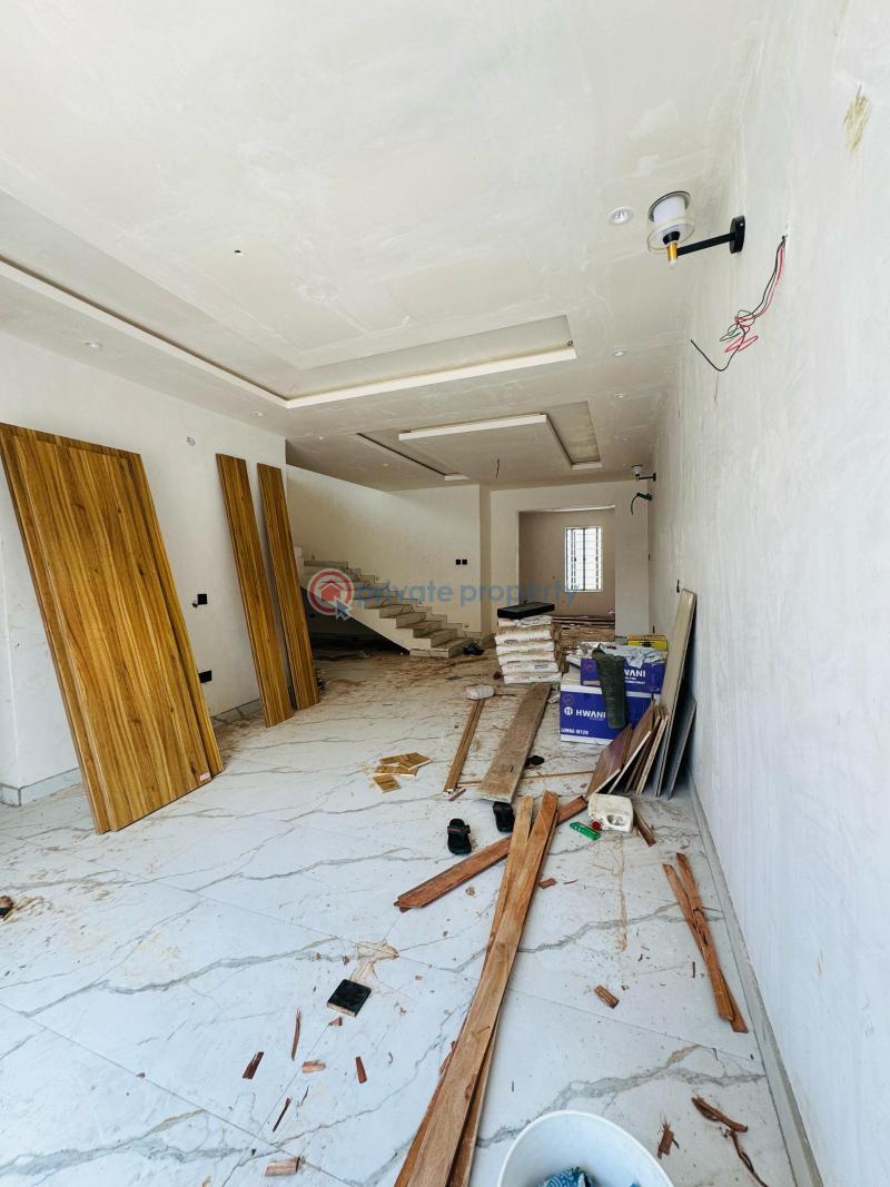 4 bedroom Semi detached Duplex For Sale Omole Phase 1 Ojodu Lagos - 10