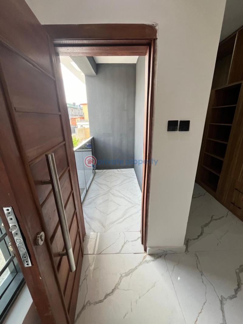 4 bedroom Semi detached Duplex For Sale Omole Phase 1 Ojodu Lagos - 12