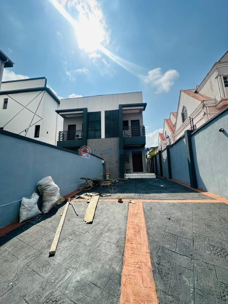 4 bedroom Semi detached Duplex For Sale Magodo GRA Phase 2 Kosofe/Ikosi Lagos - 0