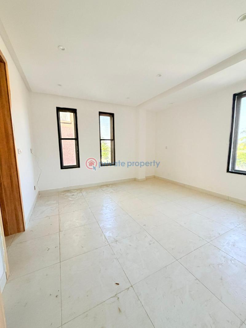 4 bedroom Semi detached Duplex For Sale Opebi Ikeja Lagos - 9