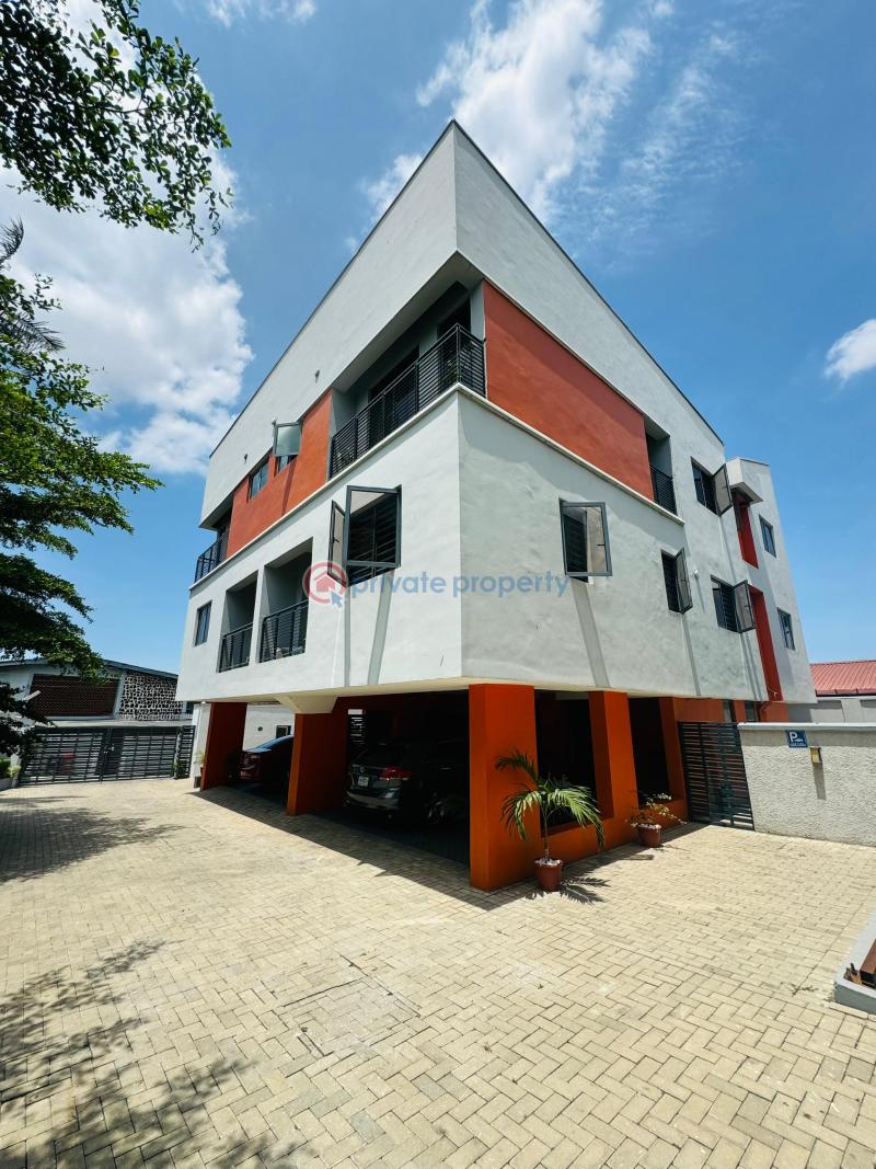 4 bedroom Semi detached Duplex For Sale Maryland Lagos - 6