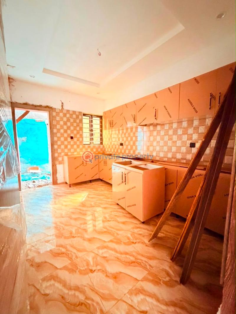 4 bedroom Semi detached Duplex For Sale Magodo Kosofe/Ikosi Lagos - 4