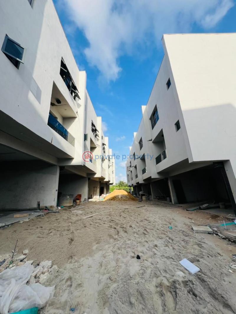 4 bedroom Terraced Duplex For Sale Surulere Lagos - 2