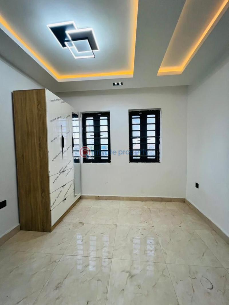 4 bedroom Terraced Duplex For Sale Surulere Lagos - 6