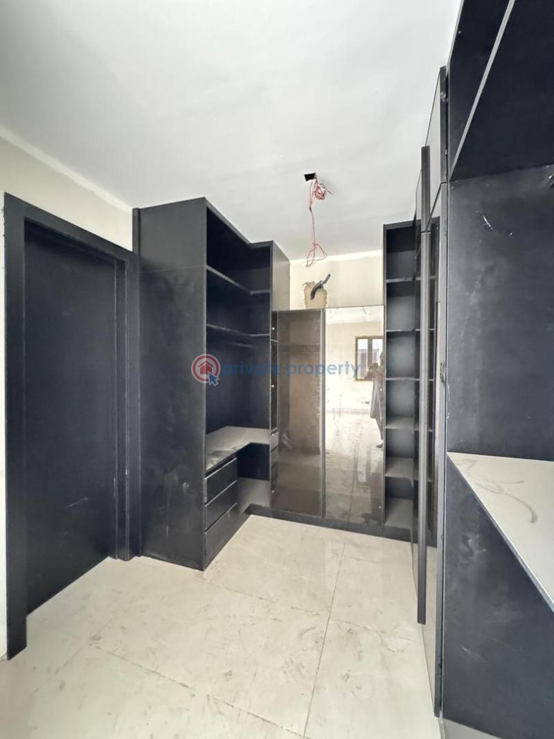 4 bedroom Terraced Duplex For Sale Obanikoro Shomolu Lagos - 4