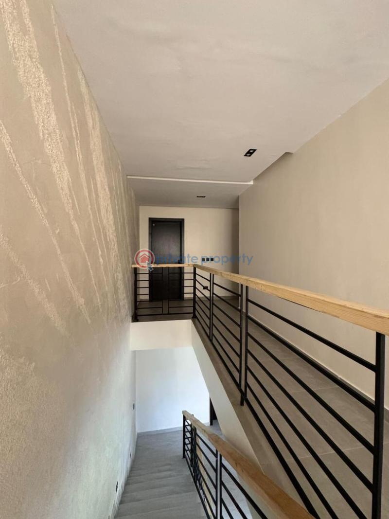 4 bedroom Terraced Duplex For Sale Obanikoro Shomolu Lagos - 10