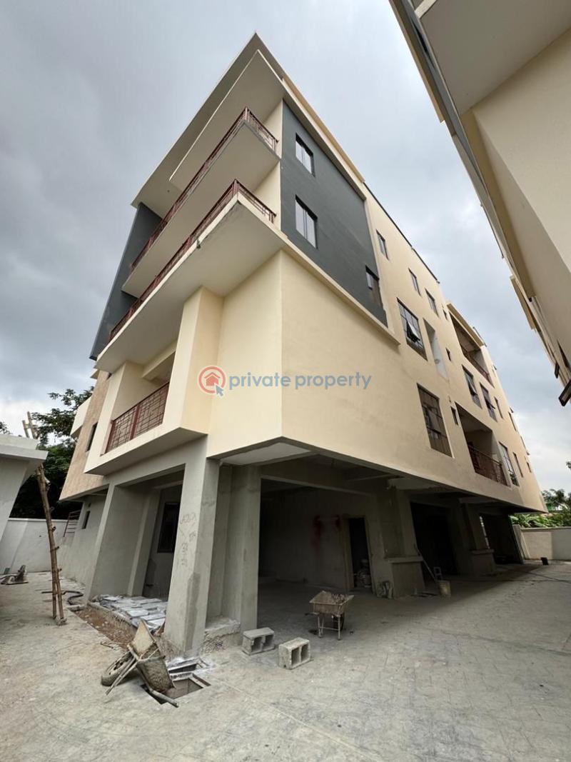 4 bedroom Terraced Duplex For Sale Obanikoro Shomolu Lagos - 0