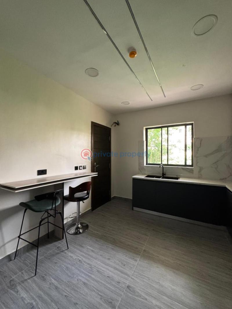 4 bedroom Terraced Duplex For Sale Obanikoro Shomolu Lagos - 11