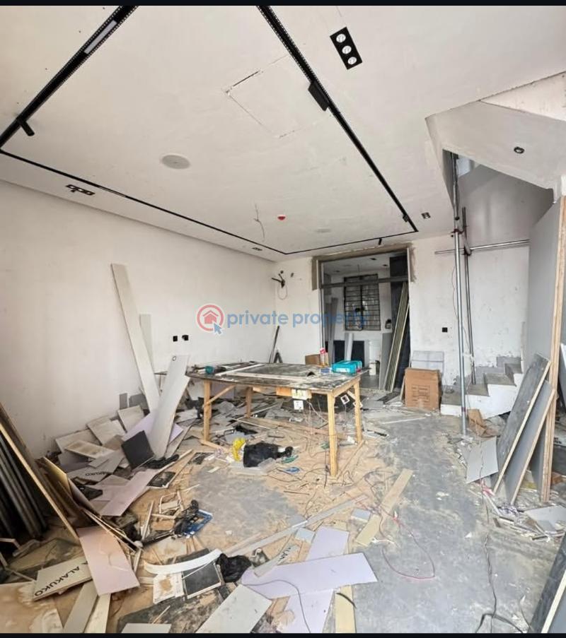 4 bedroom Terraced Duplex For Sale Surulere Lagos - 7