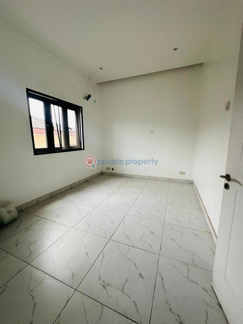 4 bedroom Terraced Duplex For Sale Obanikoro Shomolu Lagos - 8