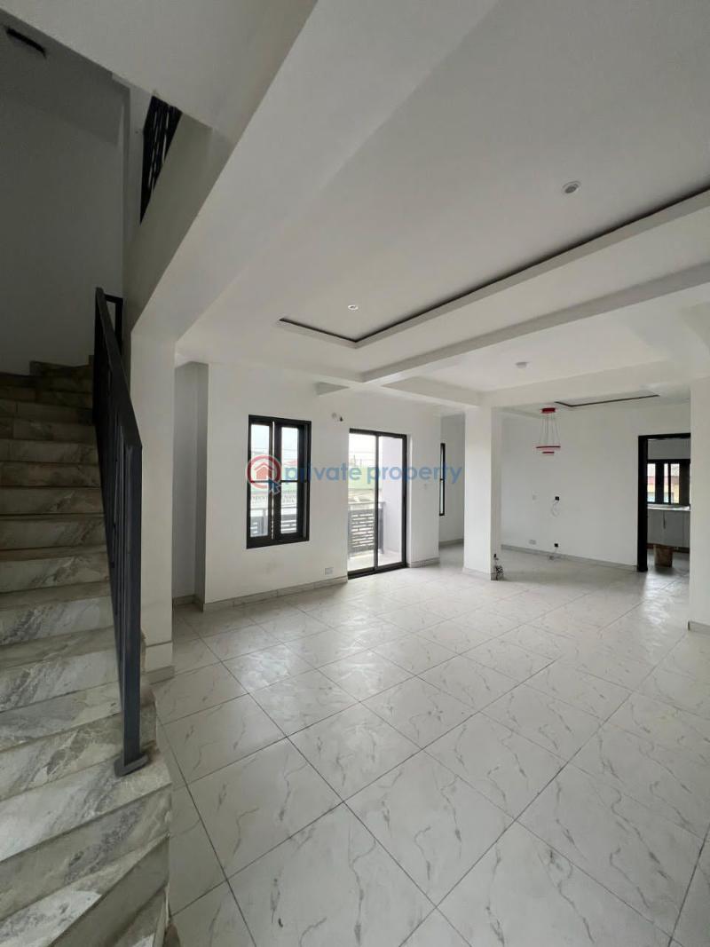 4 bedroom Terraced Duplex For Sale Obanikoro Shomolu Lagos - 3