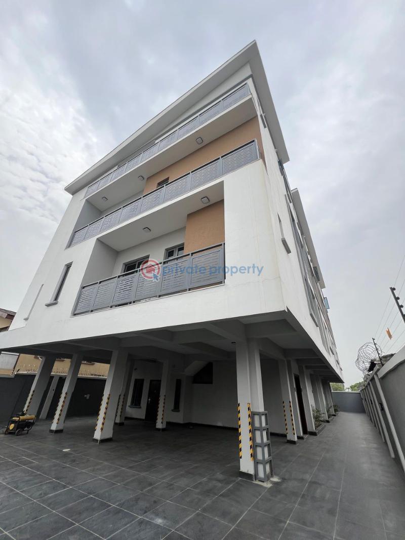 4 bedroom Terraced Duplex For Sale Obanikoro Shomolu Lagos - 1