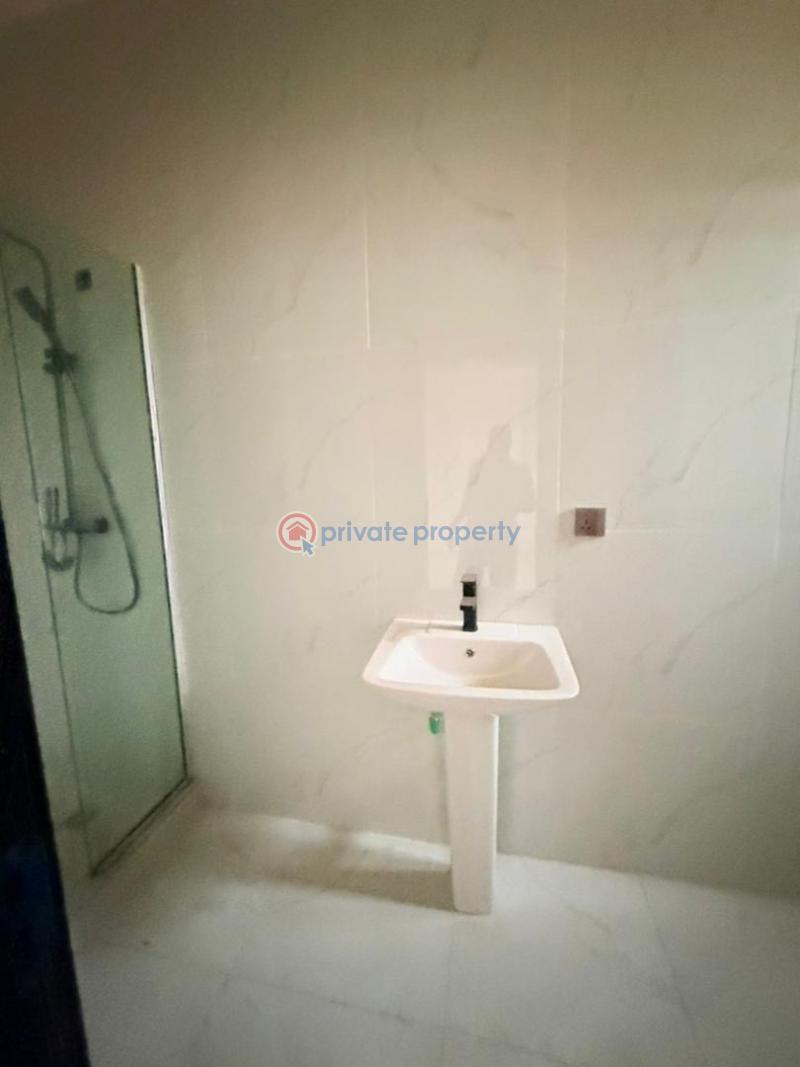 4 bedroom Terraced Duplex For Sale Olowora Magodo Kosofe/Ikosi Lagos - 5