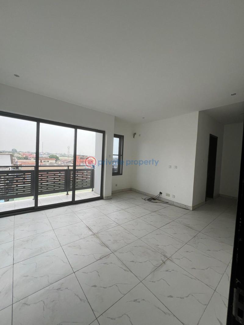 4 bedroom Terraced Duplex For Sale Obanikoro Shomolu Lagos - 9
