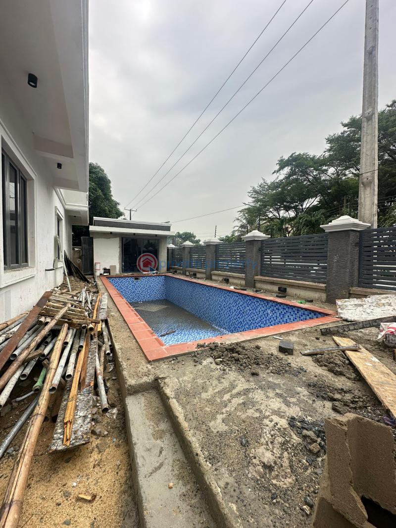 4 bedroom Terraced Duplex For Sale Victoria Island Lagos - 12