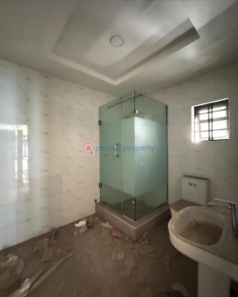 4 bedroom Detached Duplex For Sale Magodo Kosofe/Ikosi Lagos - 4